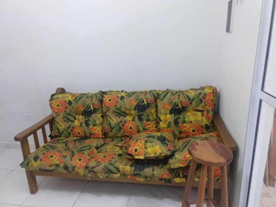 Casa de Férias Casa Em Com 2 Quartos Garagem P 2 Carros, Churrasqueira, Piscina 200 M Da