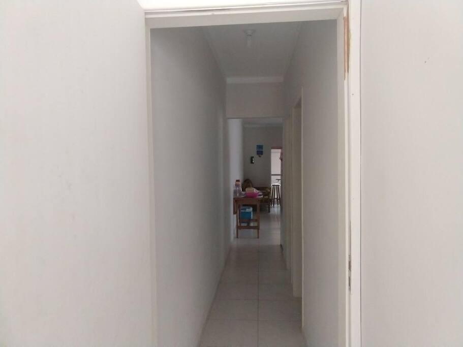 Holiday home Casa Em Com 2 Quartos Garagem P 2 Carros, Churrasqueira, Piscina 200 M Da